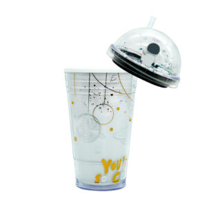 Vaso de acrílico con popote y tapa con diseño