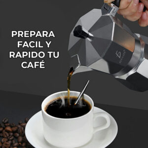cafetera italiana plateada