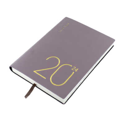 Agenda con relieve para el año 2024 / hfy-9464