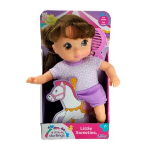 Muñeca bebé con pijama de lunares, cabello y peine 25cm, variedad de diseños / little sweeties / little darlings / 3745 / 23068naqh