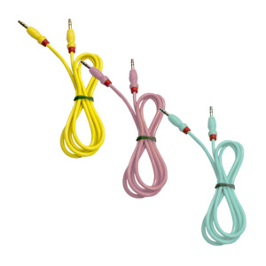 1pza Cable auxiliar de 90cm con entrada 3.5mm, variedad de colores