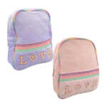Mochila pequeña infantil de 1 compartimento, diseño de corazones bordados, inferior afelpado con leyenda love de perlas, variedad de colores / bb-1010