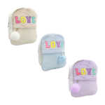 Mochila pequeña de efecto tornasol con 2 compartimentos, frente afelpada con leyenda love e inferior con diseño de corazones bordados + pompón, variedad de colores / bb-1014