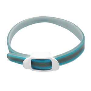 Collar de plástico ajustable, con tira reflejante, variedad de colores / 73980