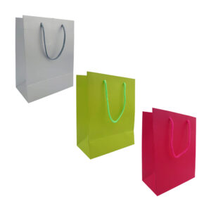 1pza Bolsa pequeña rectangular lisa, para fiestas, con agarradera y color fluorescente / metálico, variedad de colores / 24x18x8cms / ca979