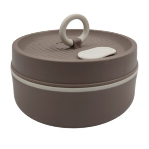 Tupper pequeño, redondo, con interior metálico y anillo agarradera, usos varios