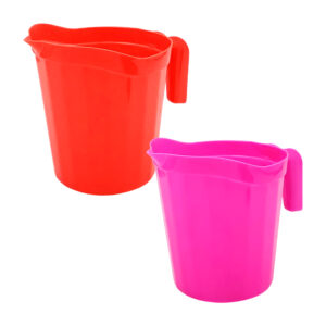 Jarra de plástico con asa, diseño ergonómico y capacidad de 785ml aprox / mt172
